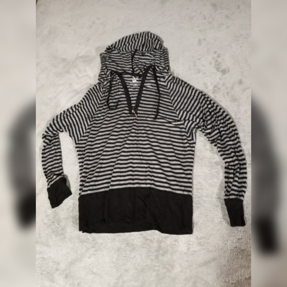 New York & Company Tops - NEW YORK & COMPANY Hoodie